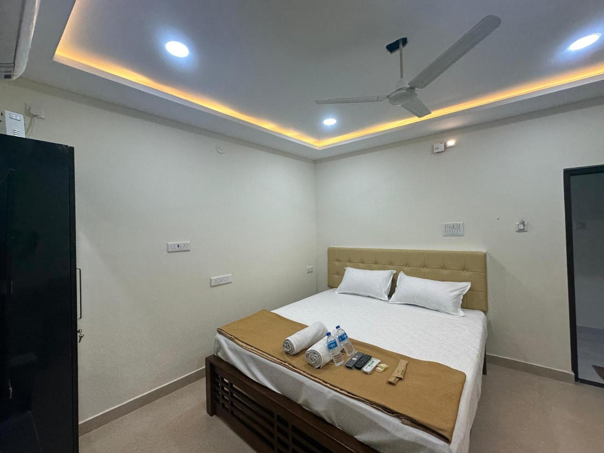 Mahadeepam Residency Villa Tiruvannamalai Luaran gambar